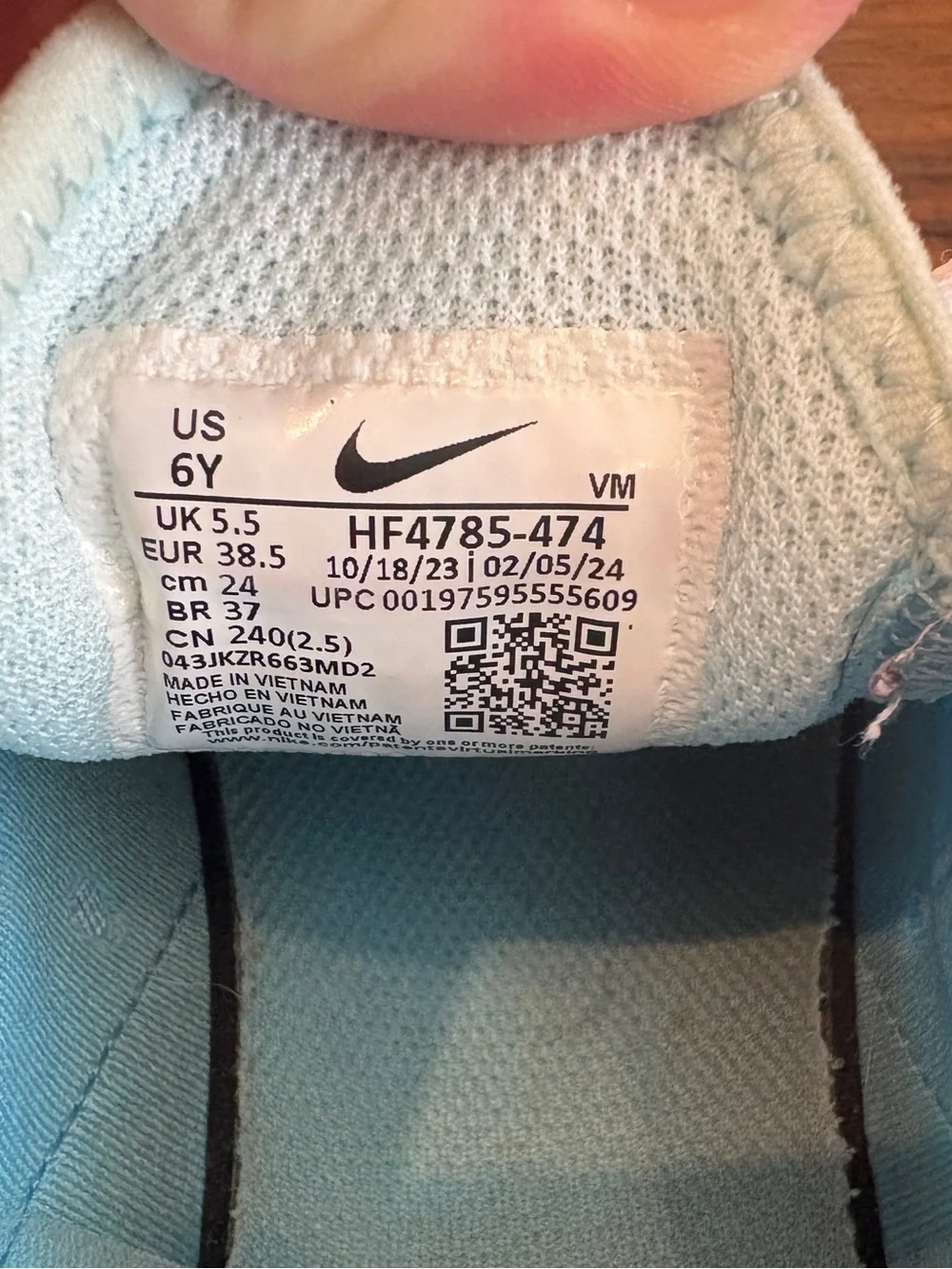 Nike Air Max 270 GS Glacier Blue Youth 6 Women's 8 Athletic Sneaker HF4785-474
